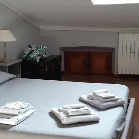 Apartment La Mansarda Di Marilyn In Toscana Cetona