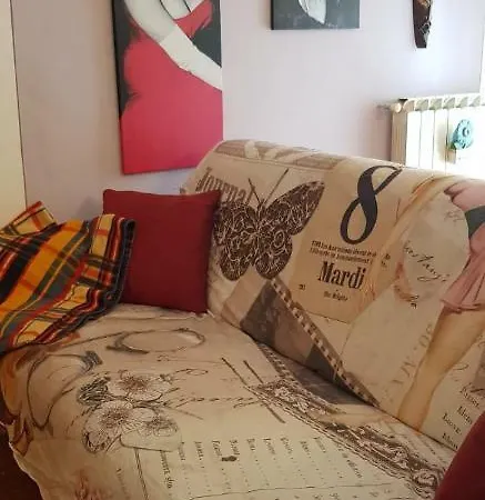 Apartment La Mansarda Di Marilyn In Toscana